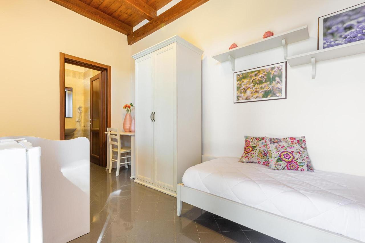 Tenuta Cavalieri Leverano Exterior photo